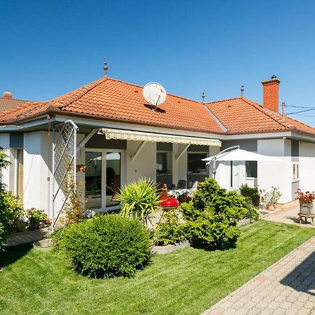 Holiday Home Ildiko By Interhome Балатонлелле Экстерьер фото